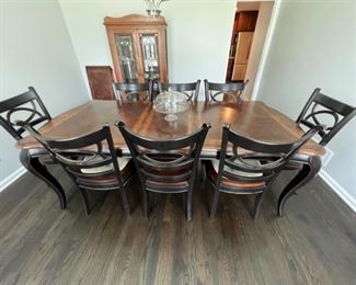 DINING TABLE WITH 2 LEAVES AND 8 CHAIRS--LIKE NEW!