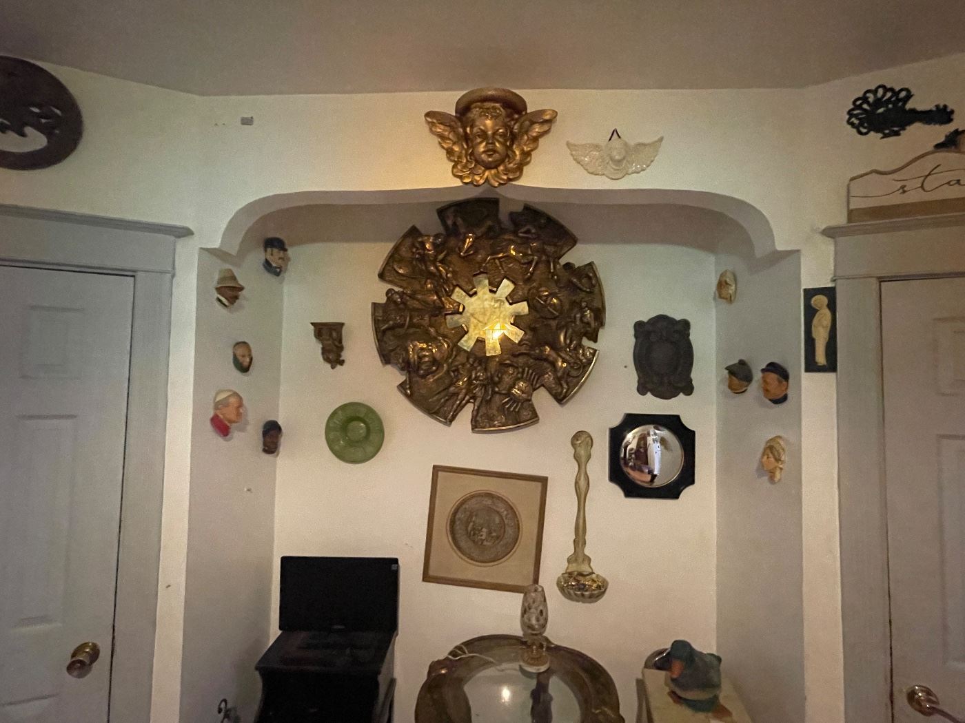 Holmesburg Estate sale in Philadelphia, PA starts on 7/29/2023