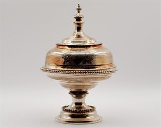 Lovely antique silverplated butter dish with original draining tray on the interior, unmarked.