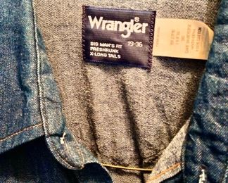 19-36 Wrangler Denim Button Up Long Sleeve Shirt