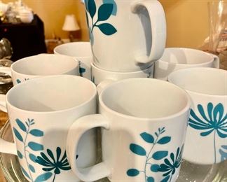Set of 8 Blue Floral Design Coffee Mugs
