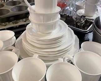 Mikasa French Countryside Dinnerware Set