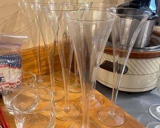 Set of 8 Glass Champagne Flutes