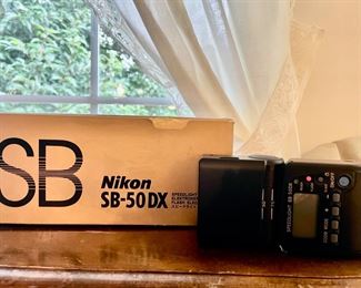 Nikon Speedlight - SB-50DX