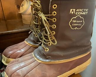 Arctic Comet Cowhide Duck Boots