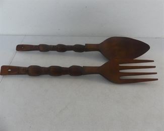 Vintage 1960s Koa/Monkey Pod Large Spoon & Fork Wall Decor with Tiki Carving on Handles