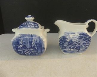 Vintage 1975-1981 Staffordshire England "Liberty Blue" Betsey Ross Creamer & Paul Revere Covered Sugar Bowl