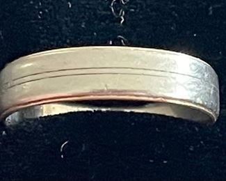 Vintage 14K White And Yellow Gold Band Size 10 Total Weight 5 Grams