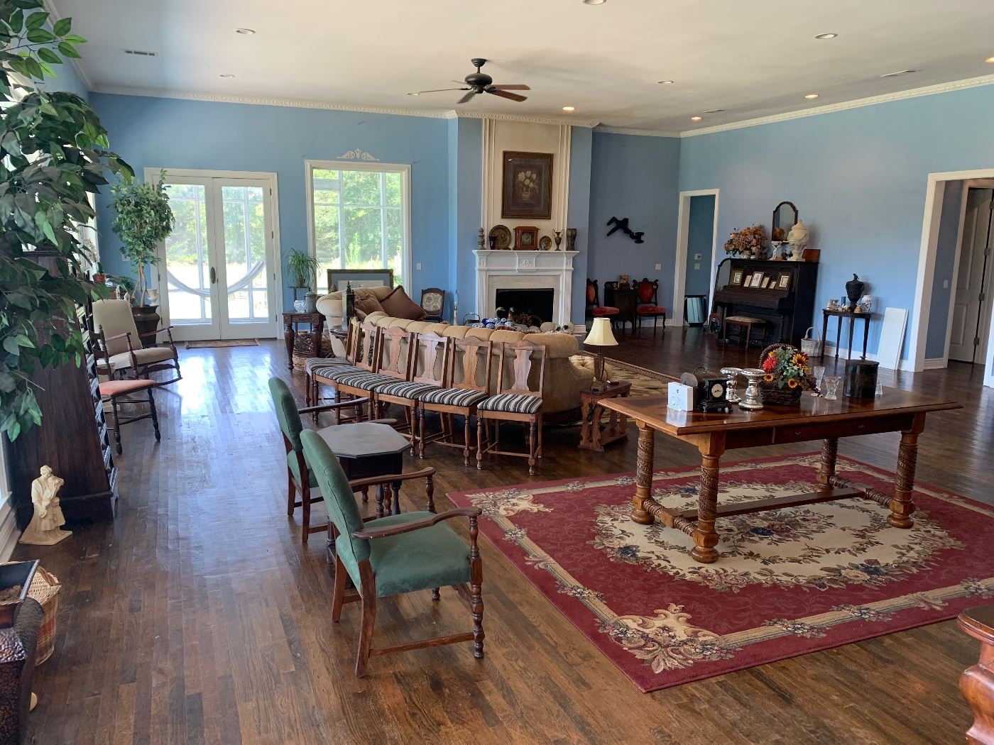 Estate Sale In Lone Oak 10,000 SQ. FT. starts on 7/21/2023