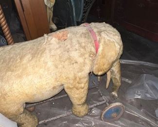Early Steiff Elephat on wheels