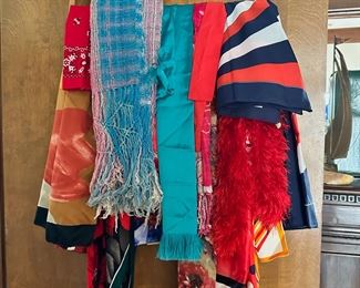 Women's Scarves
