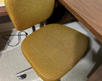 Vintage Knoll Office Chair