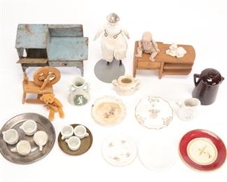 Antique toys & dolls- miniature furniture