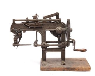 Large Iron Bonanza Apple corer/Peeler