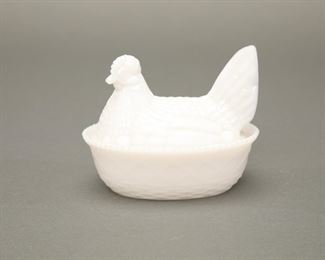 Glass Nesting Chicken