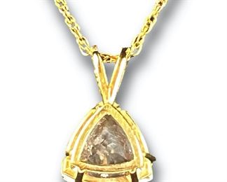 2.2 Grams Fine 14K Yellow Gold Cubic Zirconia Solitaire Necklace
