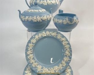 WEDGWOOD ENGLISH EMBOSSED QUEENS WARS
