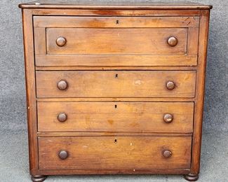 Antique Butlers or Chest Of Drawers
