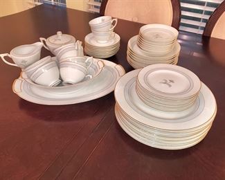 Mikado China, "Ingrid"