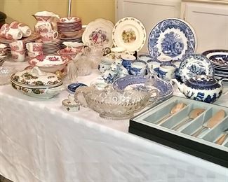 Blue Willow, Spode Plates & Mugs, "Castles of England" Dinnerware