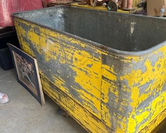 Large oval glass top comes with this.  Family used it as a sideboard.