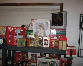 Dining Room:  Christmas