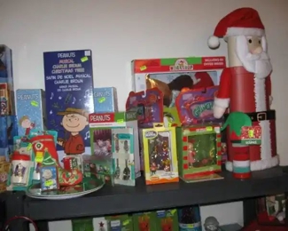 Dining Room:  Christmas