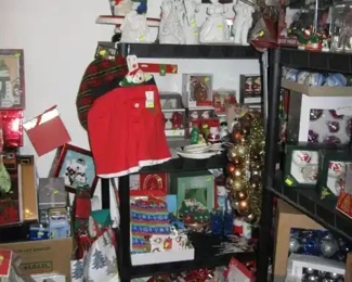 Dining Room:  Christmas