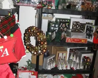 Dining Room:  Christmas