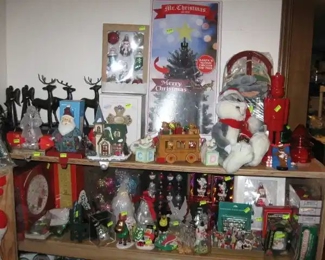 Dining Room:  Christmas