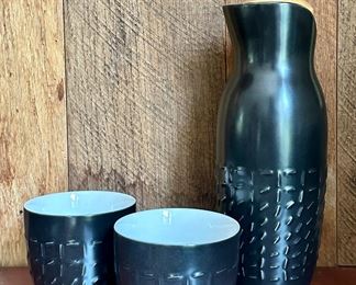 Carafe & Mugs
