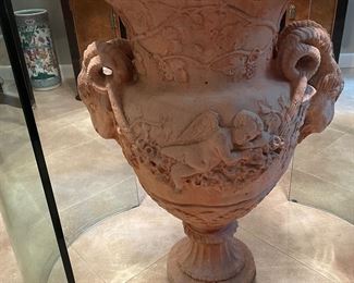 Beautiful, very large fountain piece