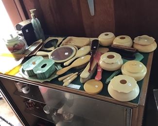 Vintage vanity items