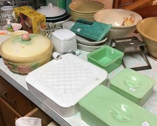 Jadeite uranium glass refrigerator dishes
