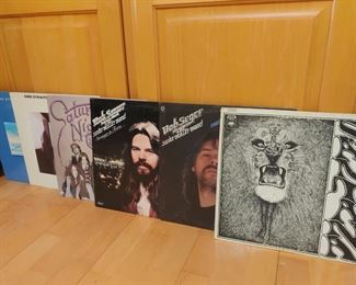 Hundreds of vinyl records 