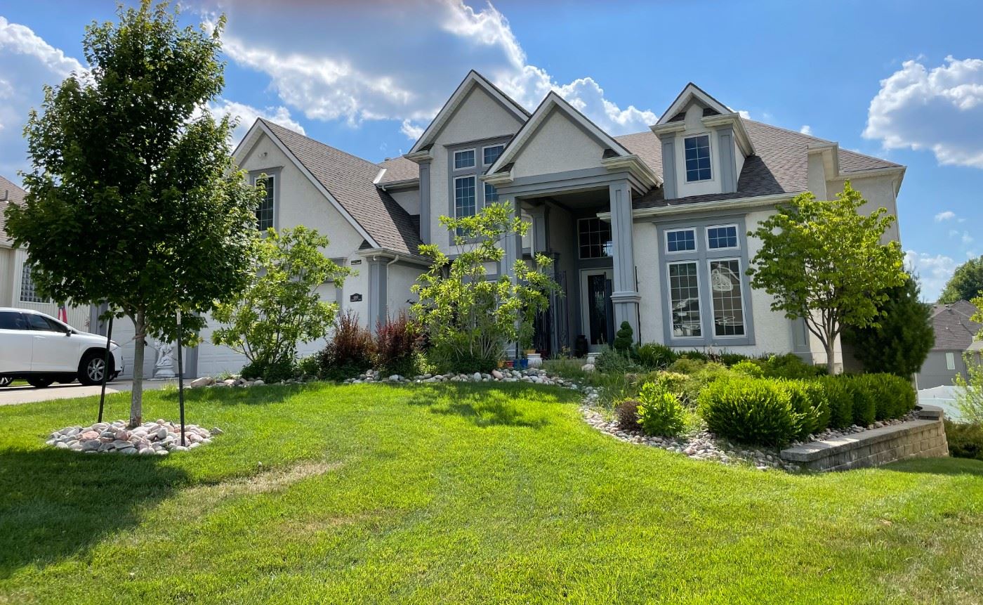 10,500 sqft Luxury Sale in Carriage Hills... starts on 8/31/2023