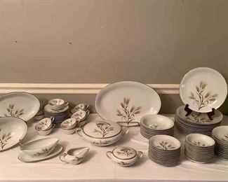 Noritake 12 Piece Place Setting China Set