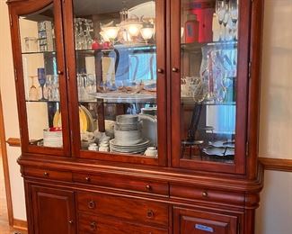 China cabinet (matches dining room table) all solid wood 