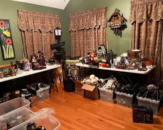 100’s of indoor and outdoor Halloween decorations 