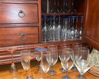 Luminarc vintage glasses (Pale Blue Stem) (Pink Stem)