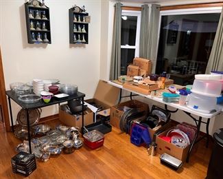 Pampered Chef; Tupperware; pure ; cookware 