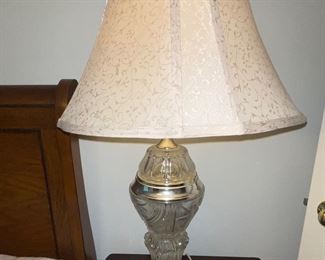 Near Cut Crystal Lamp