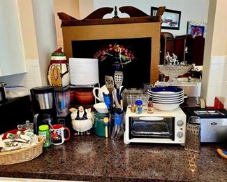 Snowman Cookie Jar, Gingerbread House Cookie Jar, Toaster