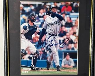 KEN GRIFFEY JR Signed Photo with COA