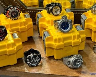 LARGE Collection of Men's INVICTA Watches