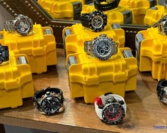 LARGE Collection of Men's INVICTA Watches