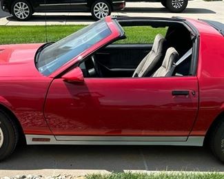 1983 Chevy Camaro Z28 (305 V8 Automatic) - 44,000 Miles