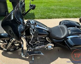 2014 HARLEY DAVIDSON Street Glide Special (23,500 Miles)