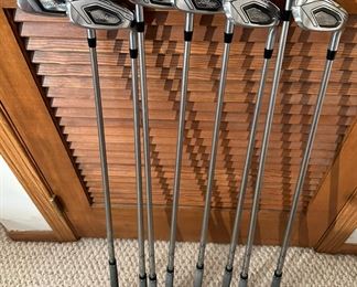 TITLEIST Irons Set with FUBUKI MV Series Graphite Shafts