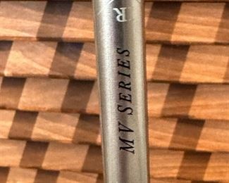 TITLEIST Irons Set with FUBUKI MV Series Graphite Shafts